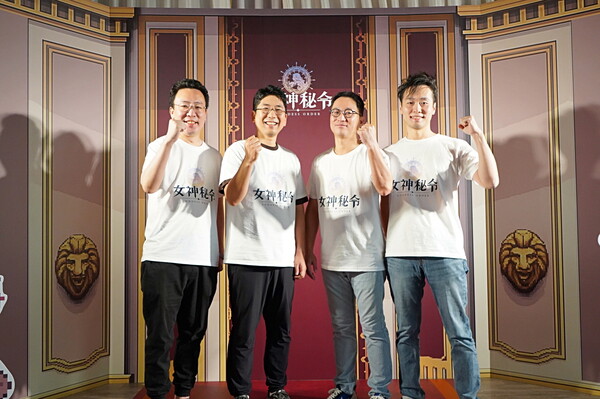 카카오게임즈가 대만 타이베이에서 ‘가디스오더’  사전 시연회를 진행하고 관계자들이 기념사진을 촬영하고 있다. 2025.9.11. /사진=카카오게임즈