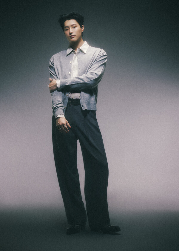 싱어송라이터 우즈와 협업 에잇세컨즈 가을 스타일링 화보 /삼성물산 패션부문