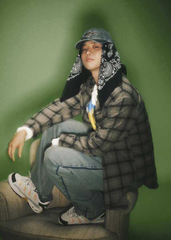 싱어송라이터 우즈와 협업 에잇세컨즈 가을 스타일링 화보 /삼성물산 패션부문