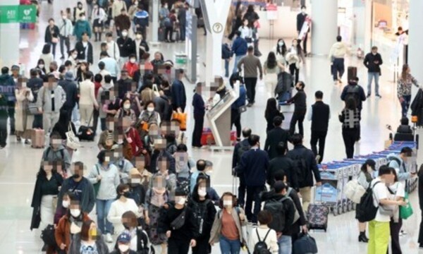 인천국제공항 제1여객터미널 면세구역 모습./연합