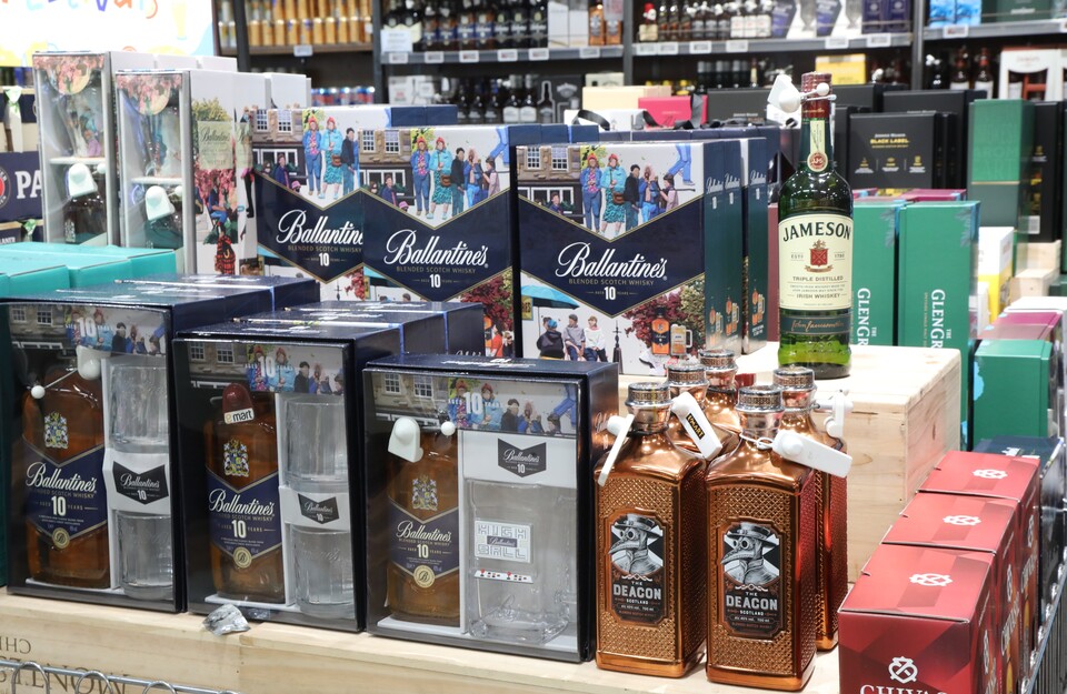 이마트 추석 주류 선물세트 매대 모습. 2025.9.15./사진=이마트