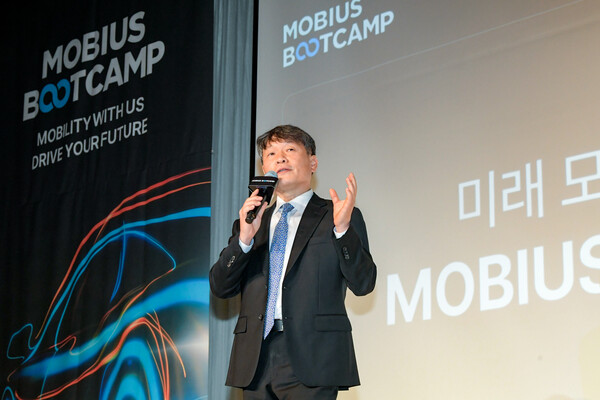 2025년 9월 22일 서울 강남구 GS타워 아모리홀에서 개최된 ‘모비우스 부트캠프 1기’ 발대식에서 이규석 현대모비스 사장이 인사말을 하고 있다./사진=현대모비스
