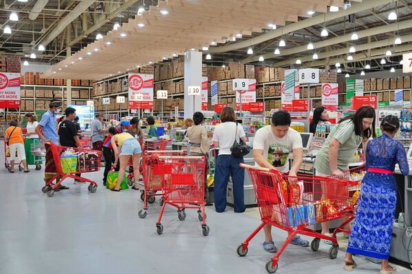 인도네시아 발리 덴파사르 지역에 위치한 롯데마트 발리점/2025.10.12 롯데쇼핑