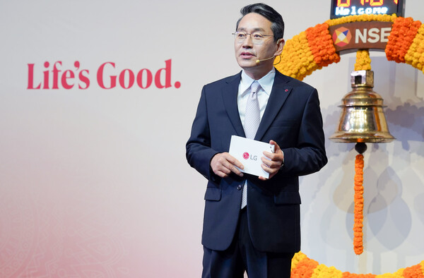 조주완 LG전자 최고경영자(CEO)가 2025년 10월 14일(현지시간) 인도 뭄바이 국립증권거래소에서 열린 LG전자 인도법인 상장식에 참석하고 있다. / 사진=LG전자