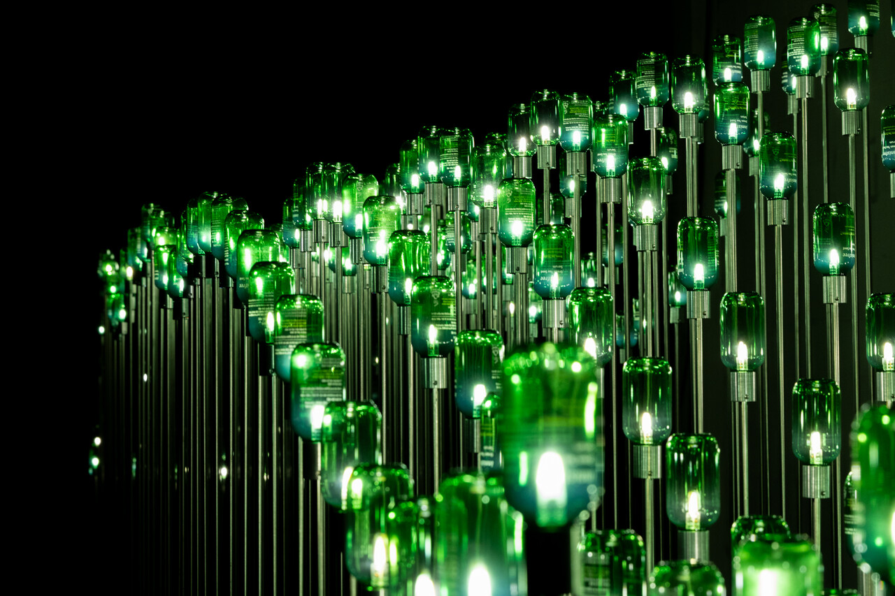 박근호(참새) 작가의 디어 아트 작품 . 2025.10.17./사진=아모레퍼시픽