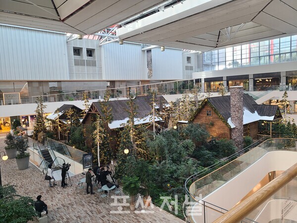 더현대 서울 크리스마스 마을 H빌리지 / 사진=이현민 기자