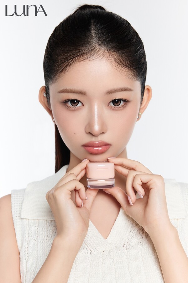 루나 아티스트 믹싱 컨실러 모델 연출 이미지 /애경산업