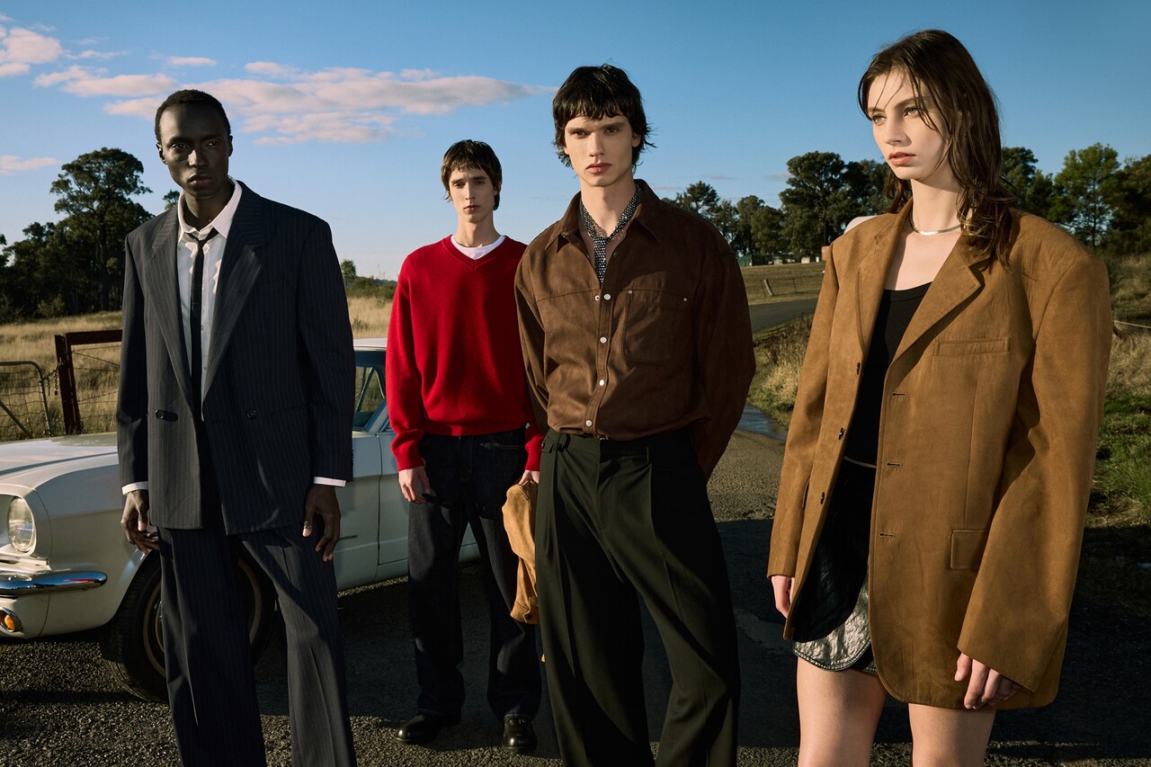 TNGT 2025FW 컬렉션 화보. TNGT는 여성 및 다인종 모델 기용을 확대하며, 젠더리스하고 도회적인 브랜드 무드를 강화했다. 2025.11.20./사진=LF