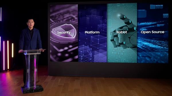 2025년 11월 20일 온라인으로 진행된 '삼성 테크 콘퍼런스 2025'에서 삼성전자 DX부문 최고기술책임자(CTO) 겸 삼성리서치장 전경훈 사장이 환영사를 하고 있다./사진=삼성전자