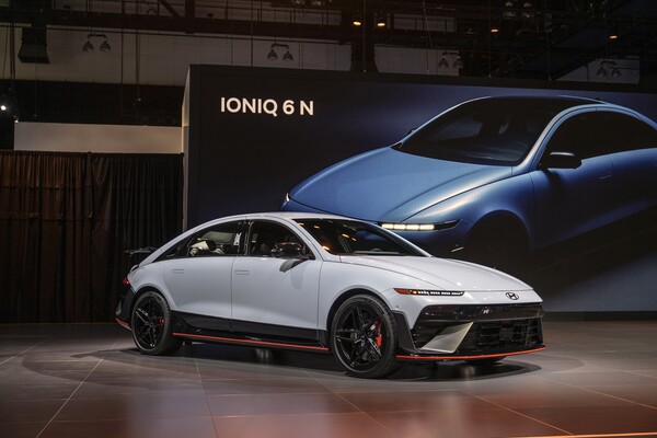 ‘2025 LA 오토쇼’에 전시된 ‘아이오닉 6 N’의 모습./사진=현대차