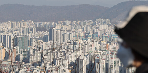 2025년 11월 17일 서울 남산에서 바라본 서울 시내 아파트. /사진=연합뉴스