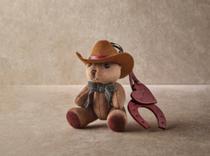 [브리핑] 서울신라호텔, 새해 맞아 신라베어 '카우보이' 에디션 출시 - 뉴스 썸네일 이미지